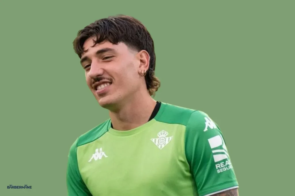 Hector-Bellerin-Mullet-with-Middle-Part