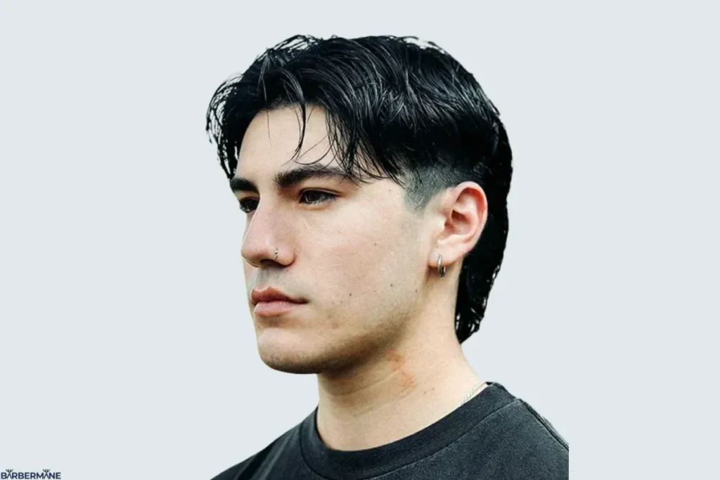 Curtain-Bangs-and-Medium-Mullets