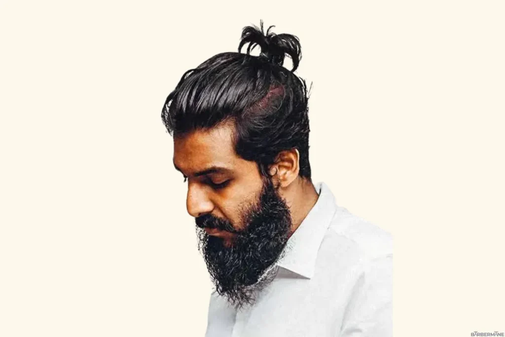Knot-or-Bun-with-Middle-Part
