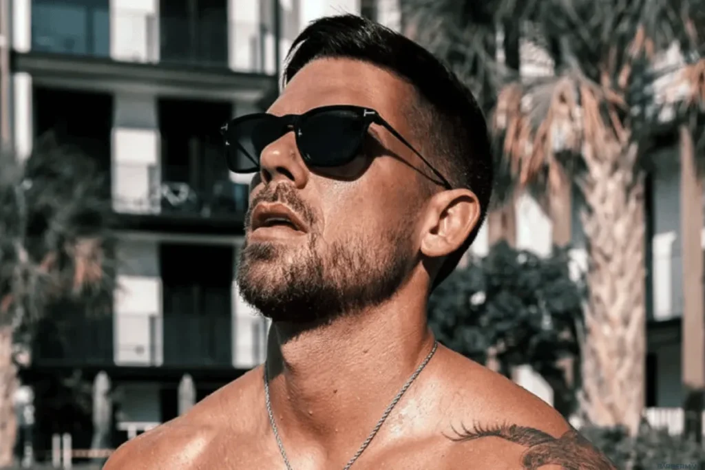 Best-Long-Top-Short-Sides-Men’s-Haircuts